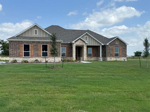 Photo of 128 Fan Mill Trail, Weatherford, TX 76085 (MLS # 21286391)