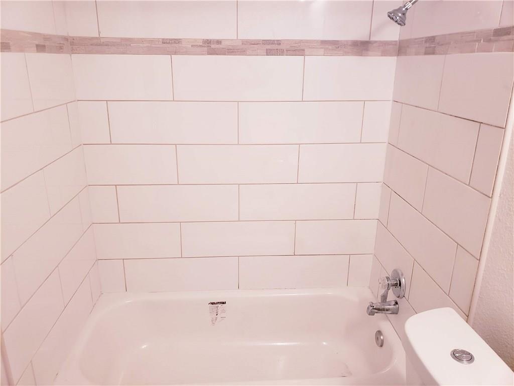 2002 Fitzhugh Condos - Residential Lease