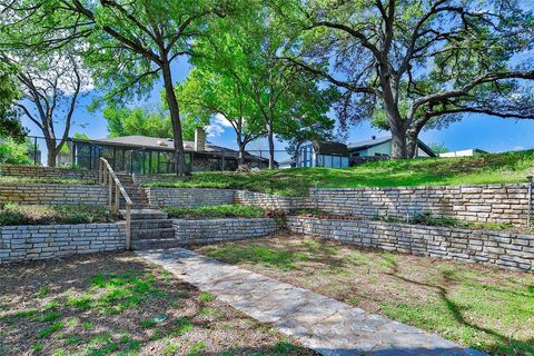 A home in Granbury