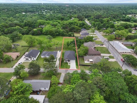 Tiny photo for 1838 S Park Avenue, Denison, TX 75020 (MLS # 21341165)