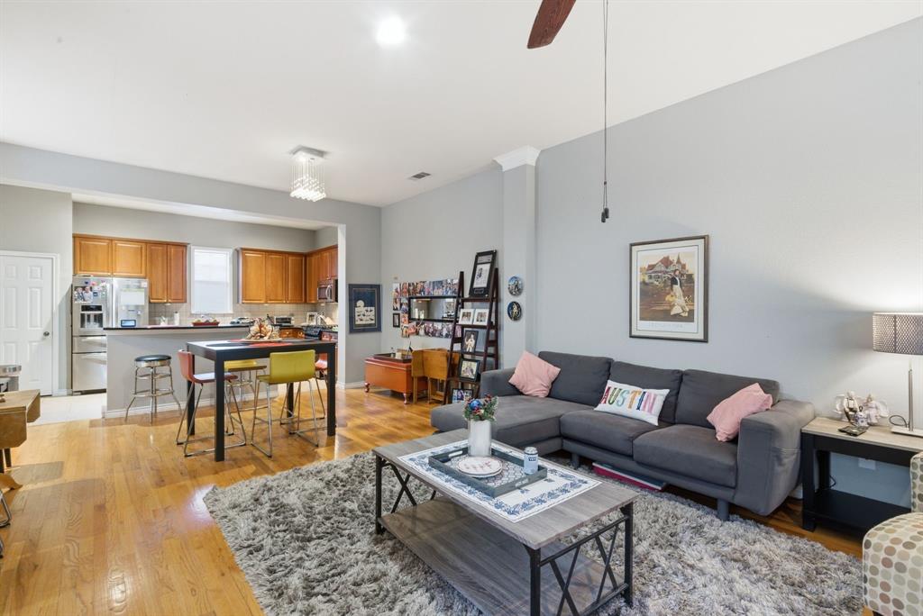 Ridglea Place - Residential