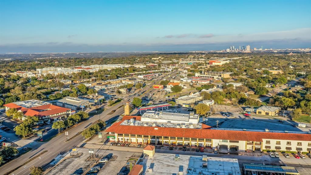 Ridglea Place - Residential