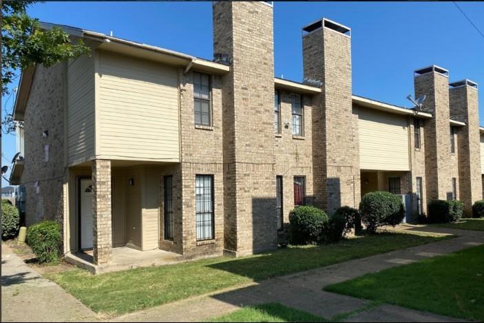 Photo 1 of 29 — 8001C Rothington Road 21, Dallas, TX 75227
