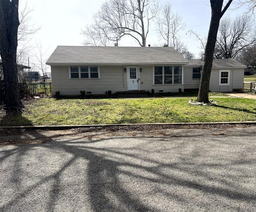 This charming 4-bedroom, 2-bathroom home offers spacious, single-story living on a generous .28-acre lot. With a welcoming layout and plenty of room for family and friends, it’s perfect for creating lasting memories in a peaceful neighborhood.