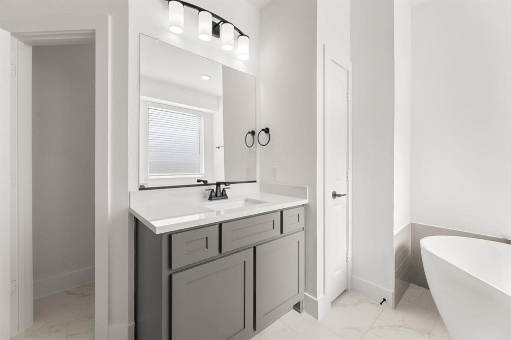 Hidden Lakes Estates - Residential