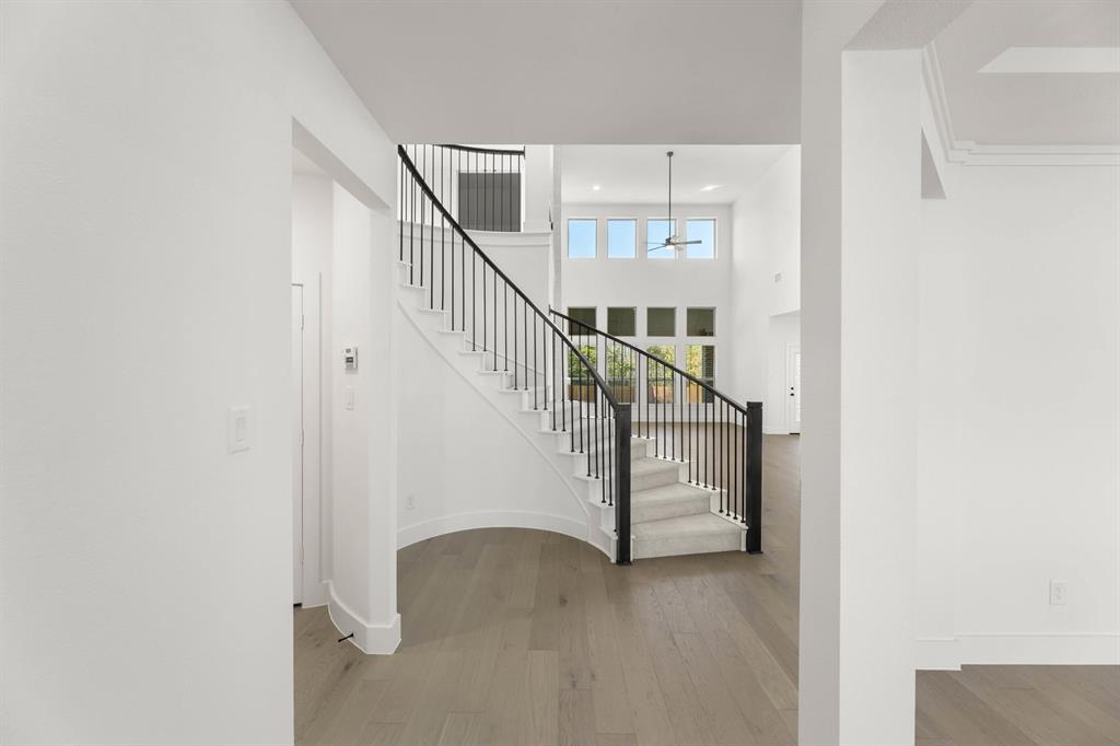 721 S Hidden Lakes Drive