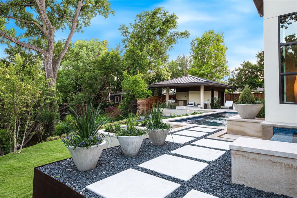 Hockaday Square - Residential