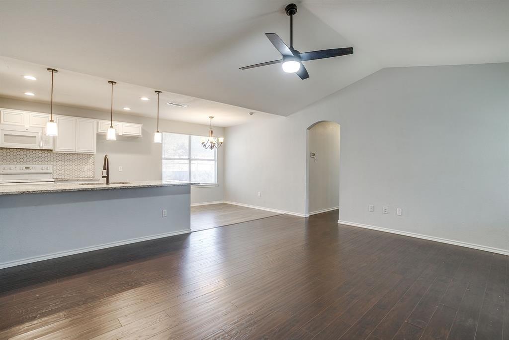 9016 Christopher Circle