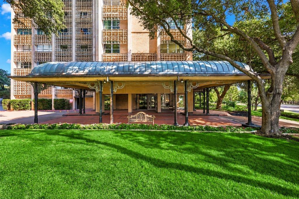 3525 Turtle Creek Boulevard 8B