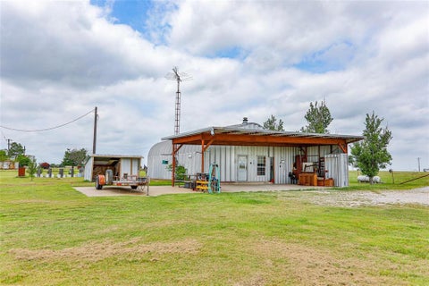 Photo of 1078 R&R Lane, Muenster, TX 76252 (MLS # 21378991)