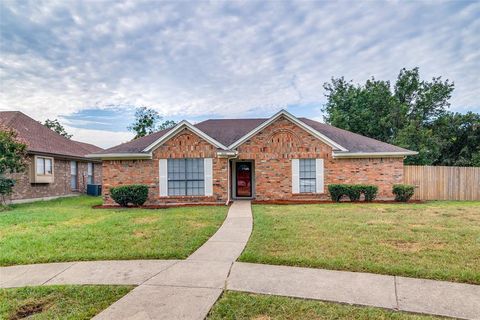 A home in Rowlett