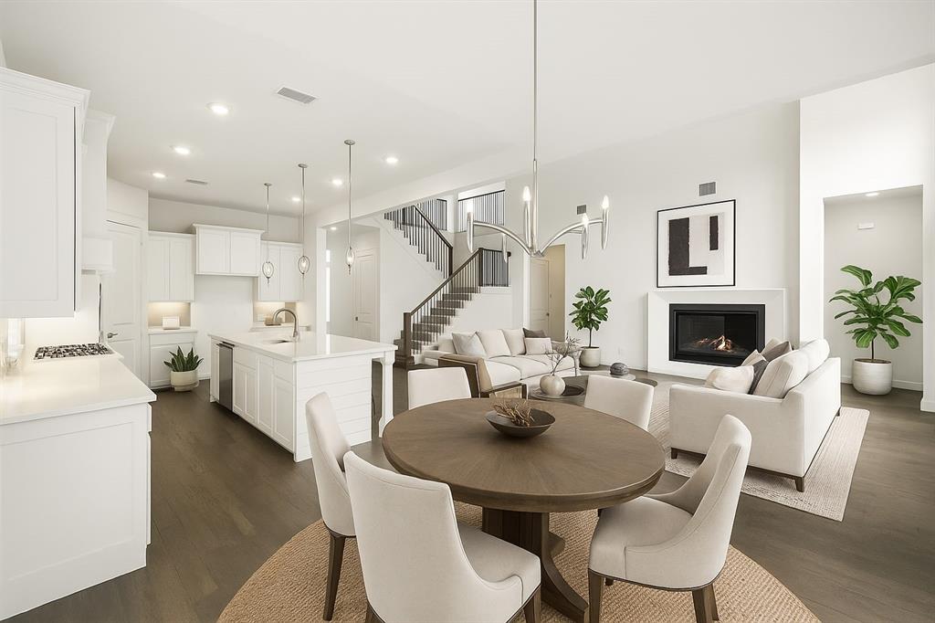 13957 Woodford Lane
