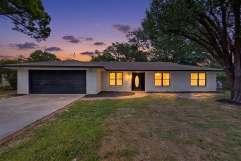 Photo of 2821 Mccarley Drive, Commerce, TX 75428 (MLS # 21314984)