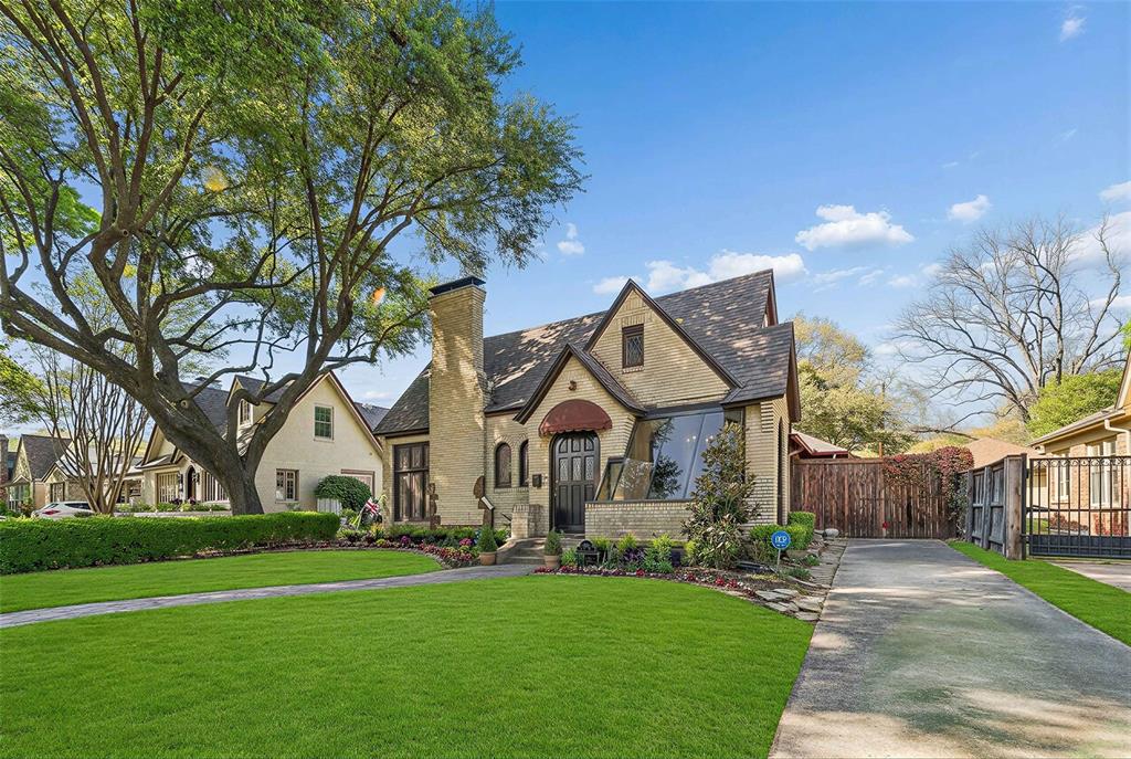 6415 Lakeshore Drive