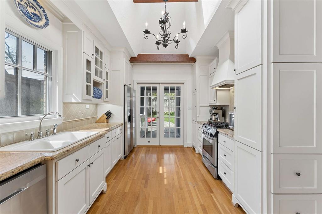 Country Club Estates 2 - Residential