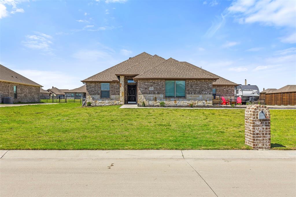 2010 Creekview Lane