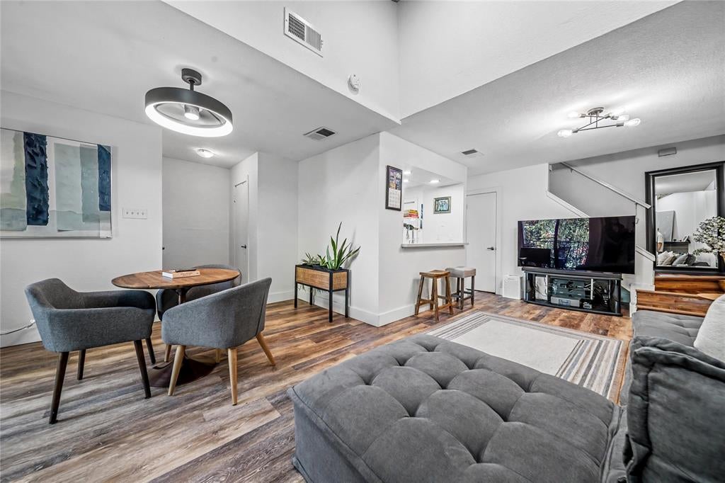 4777 Cedar Springs Road 3Q