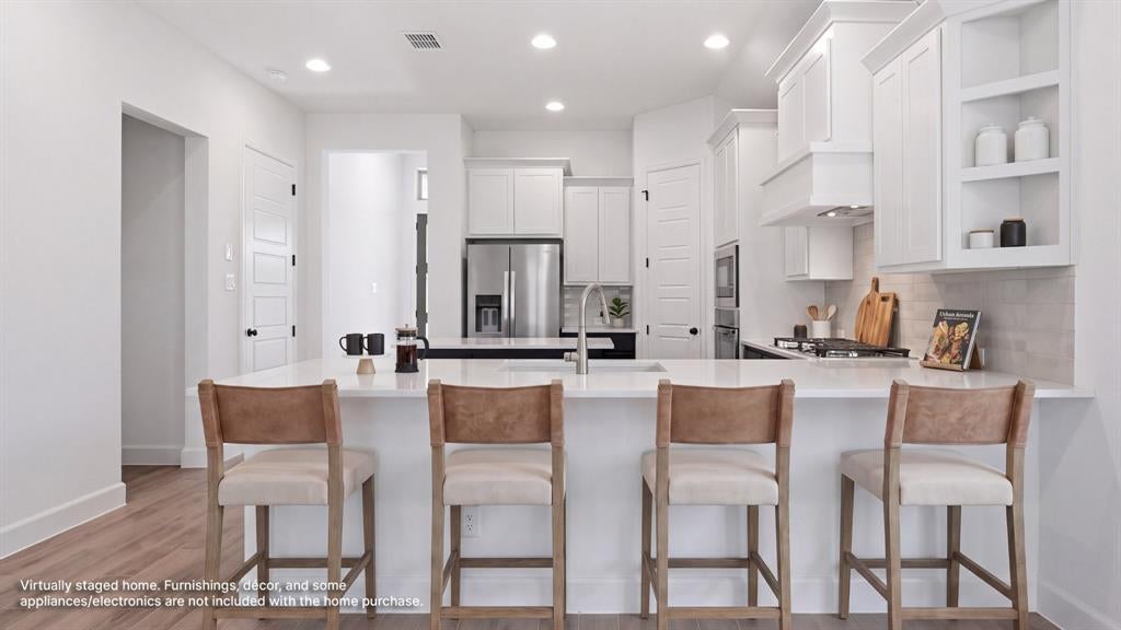 7313 Pinales Way