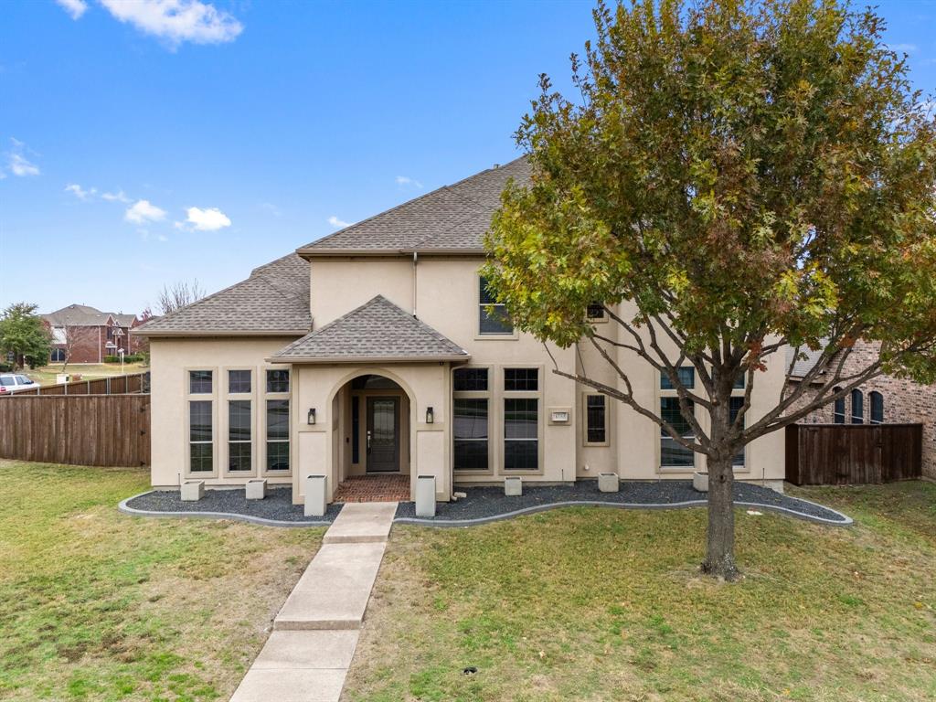 1733 White Cap Court