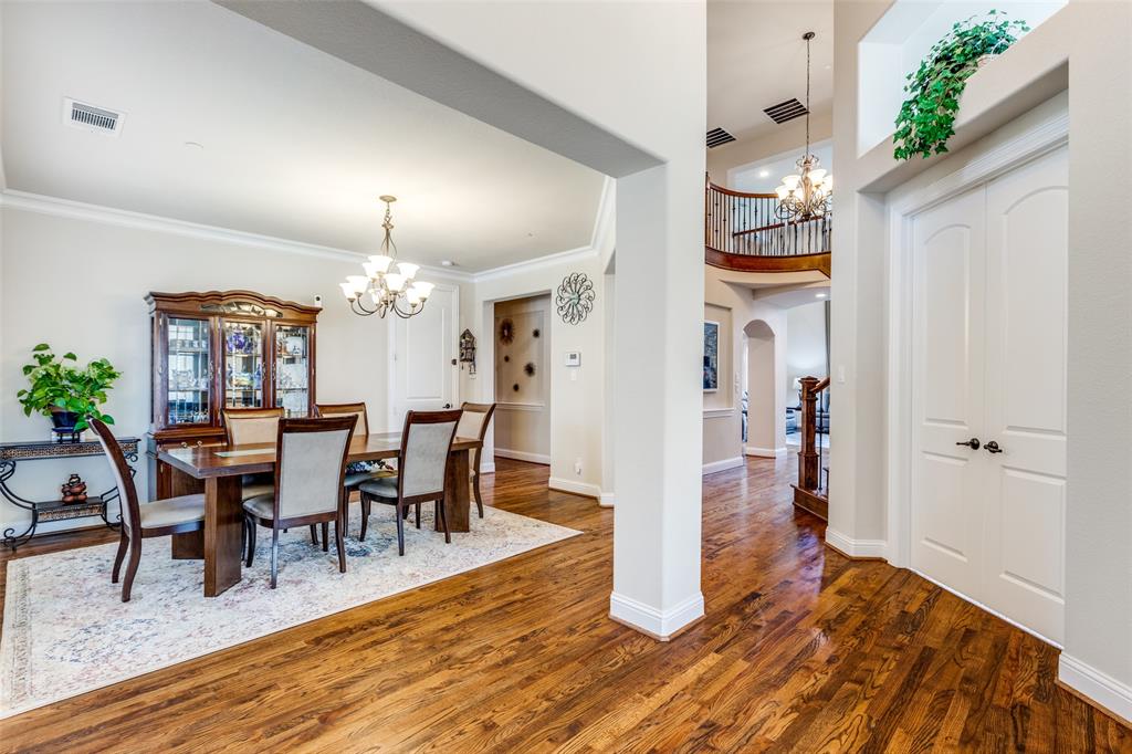 2490 Stonybrook Drive