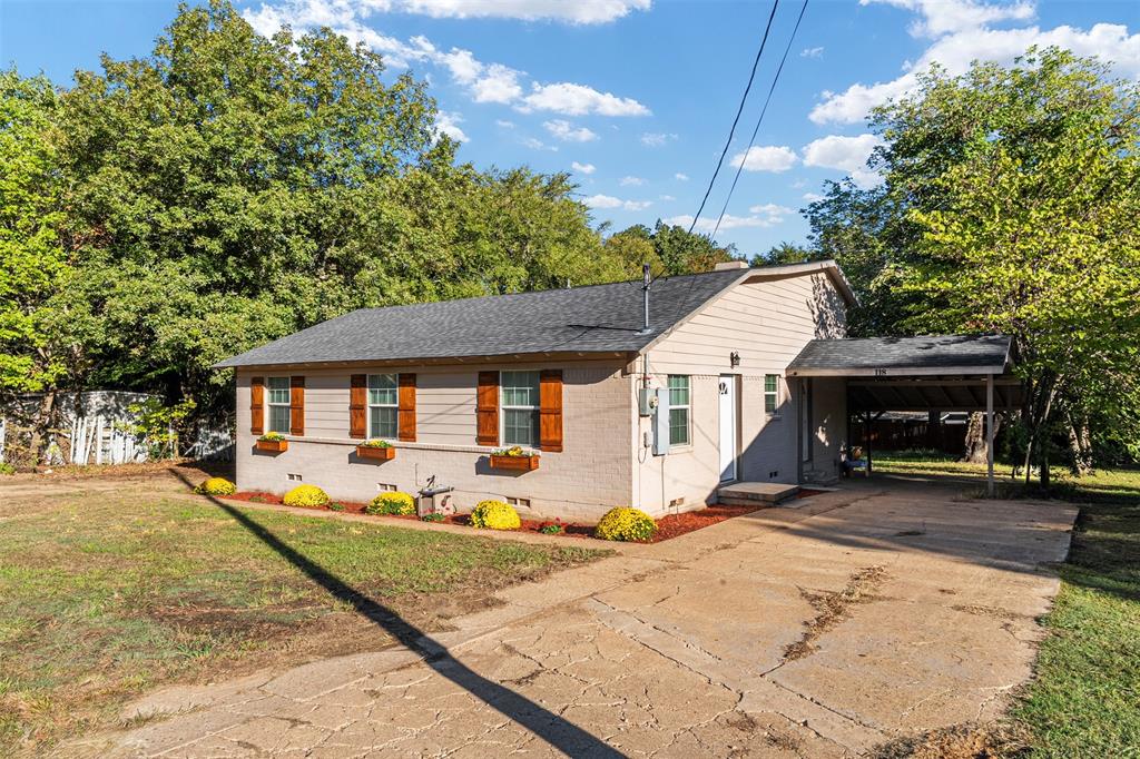 118 Red Bud Road
