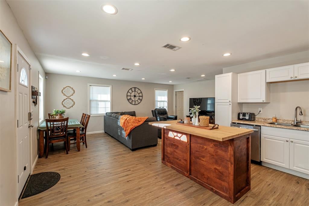 118 Red Bud Road