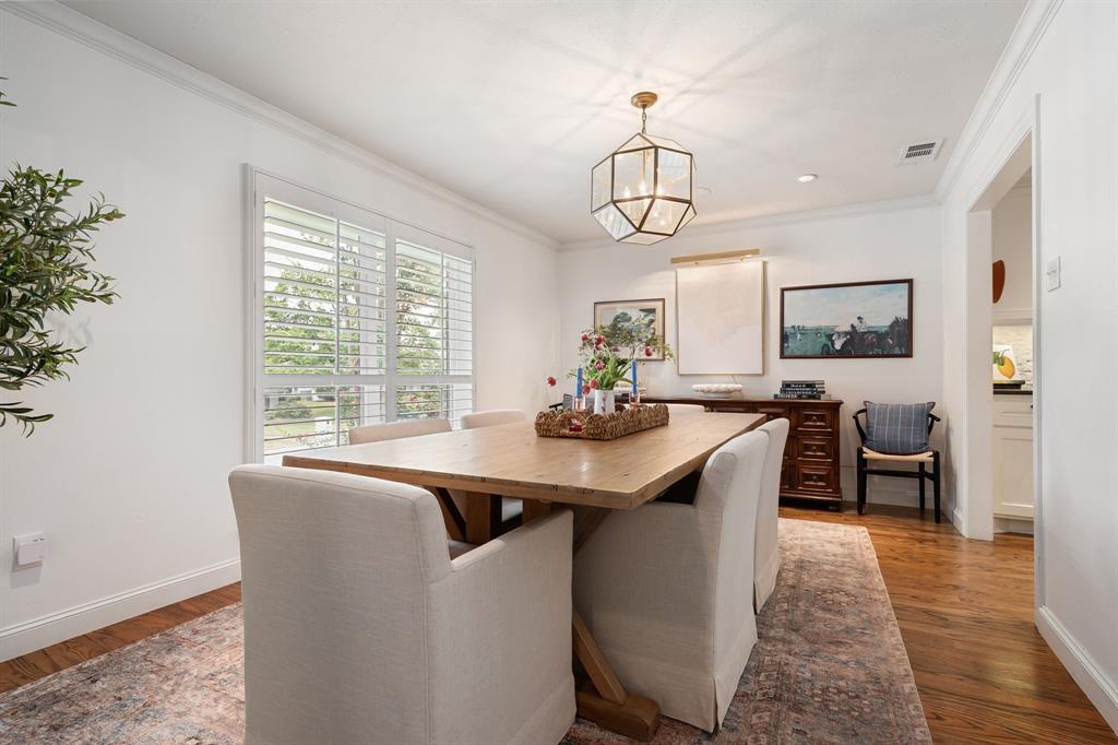 2214 Eastwood Drive