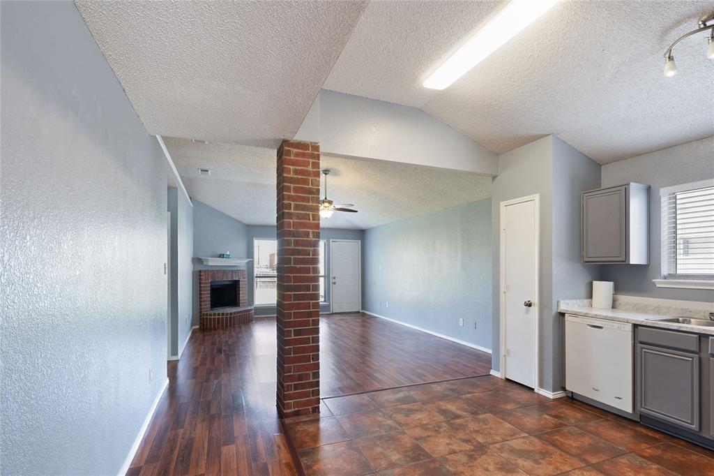 7953 Gardengate Lane