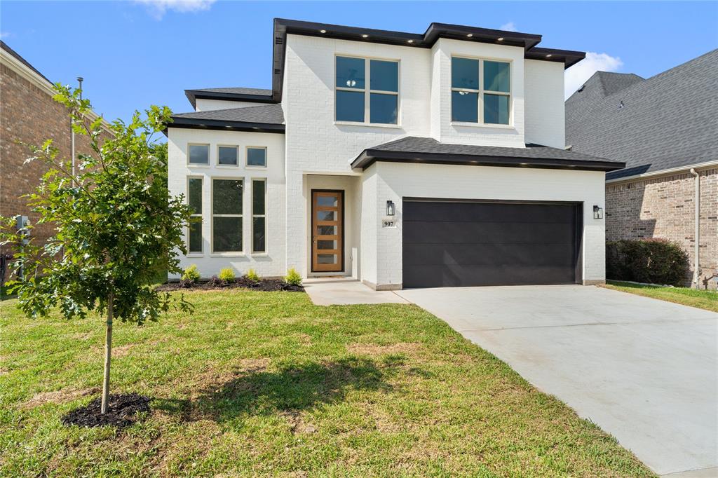 907 Saint George Place