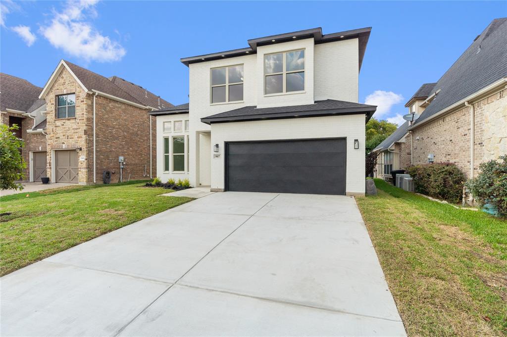 907 Saint George Place