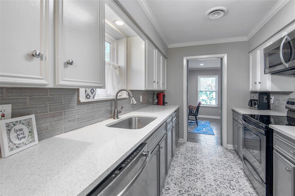 ROYAL ACRES ADDN - Residential