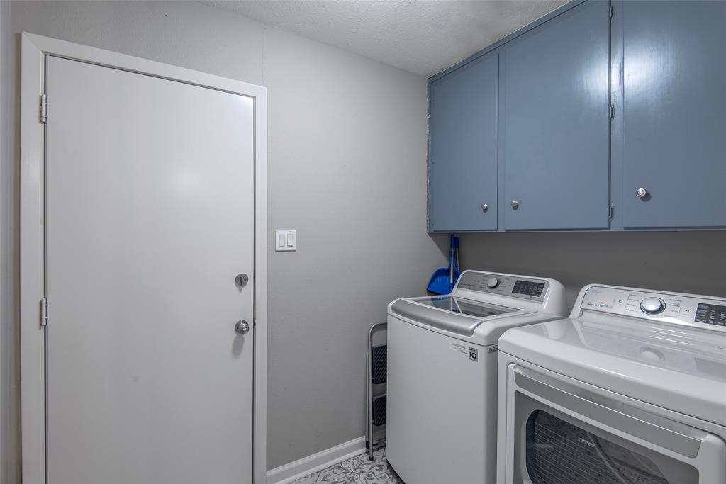 ROYAL ACRES ADDN - Residential