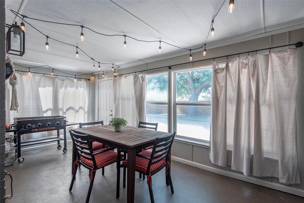 ROYAL ACRES ADDN - Residential