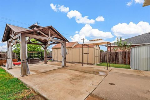 A home in Burleson