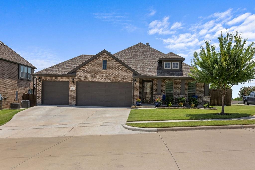 2612 Saint Lawrence Drive