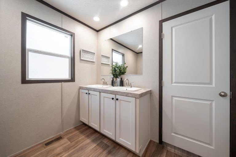 Runaway Bay Unit 7a - Residential