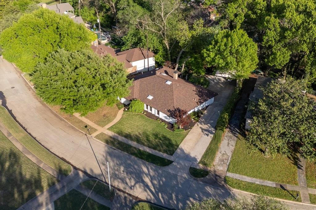 213 Westpark Drive S