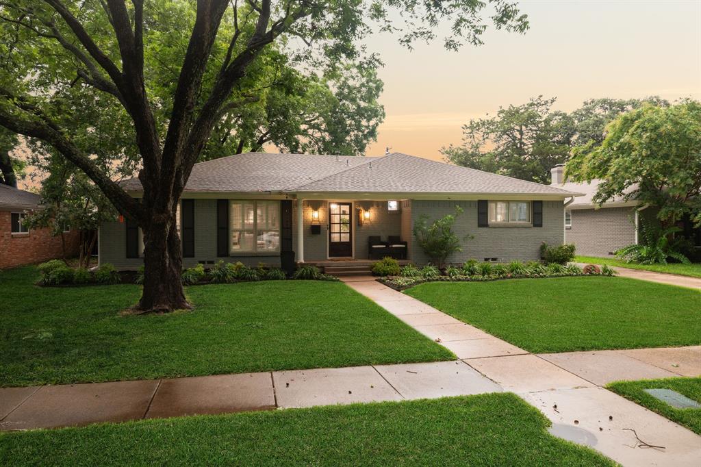 Merriman Manor - Residential