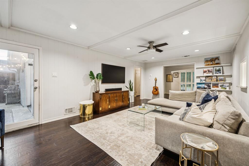 Merriman Manor - Residential