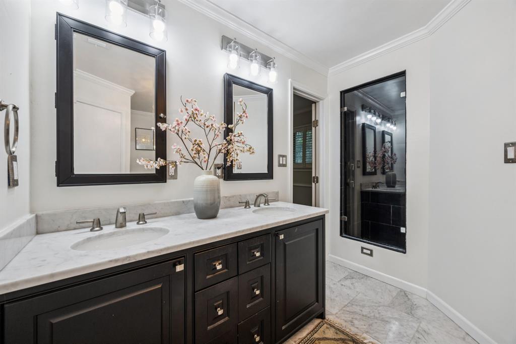 Merriman Manor - Residential