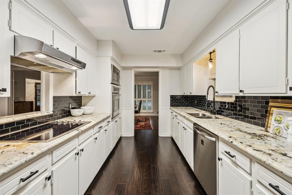 Merriman Manor - Residential