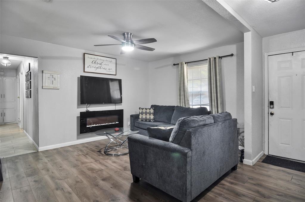 Carriage Hill Forest Hill - Residential