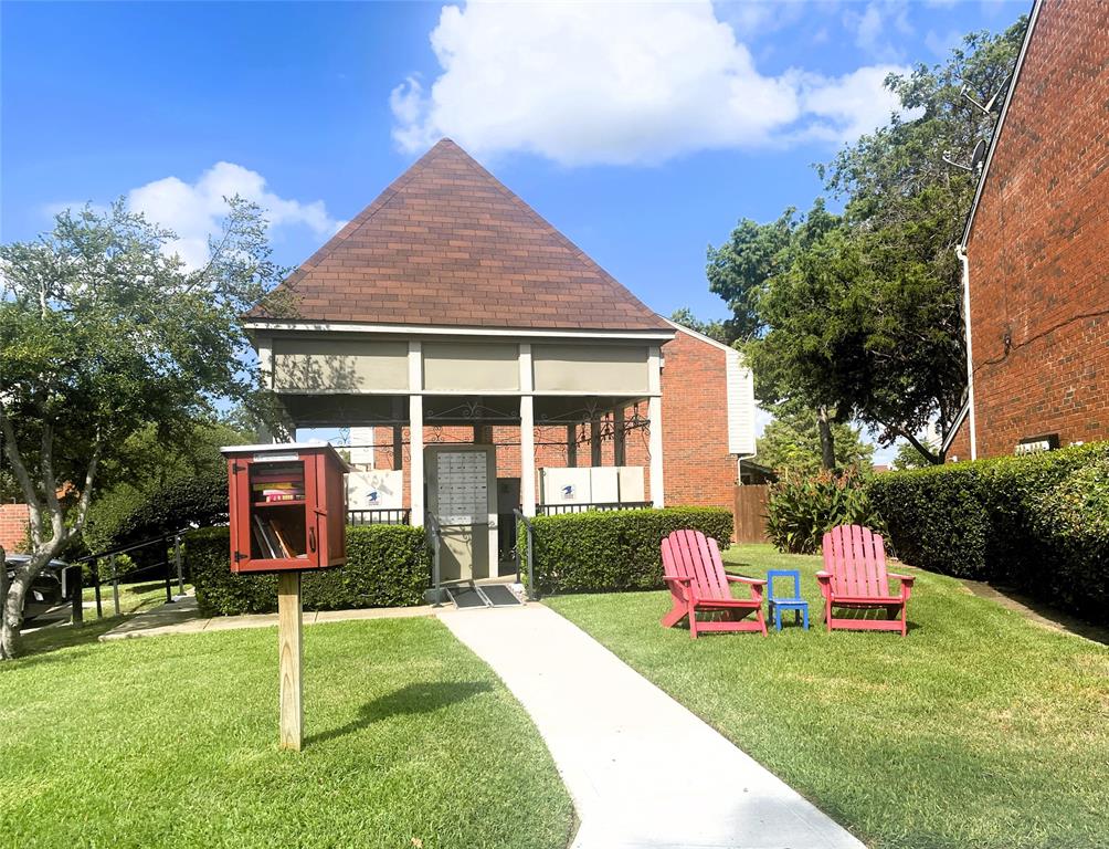 Meadowridge Condos Ph 01 - Residential