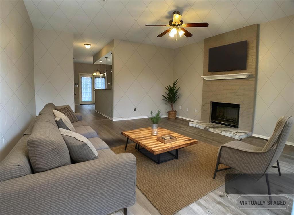 Meadowridge Condos Ph 01 - Residential