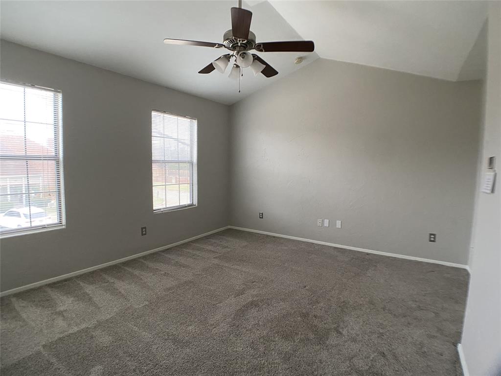 Meadowridge Condos Ph 01 - Residential