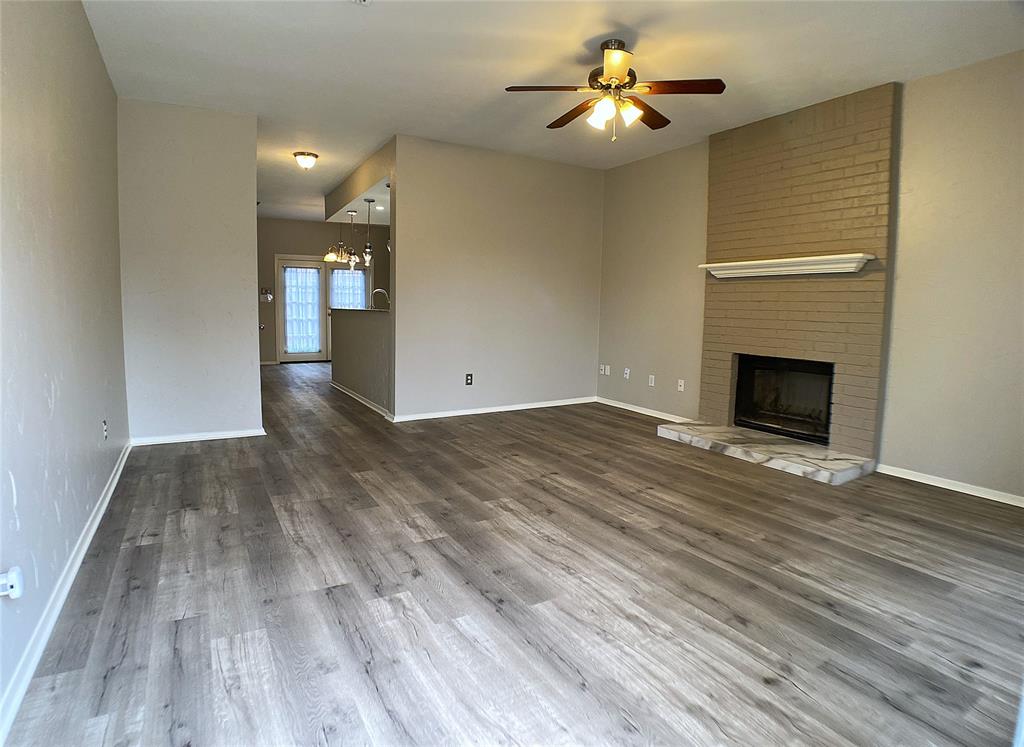 Meadowridge Condos Ph 01 - Residential