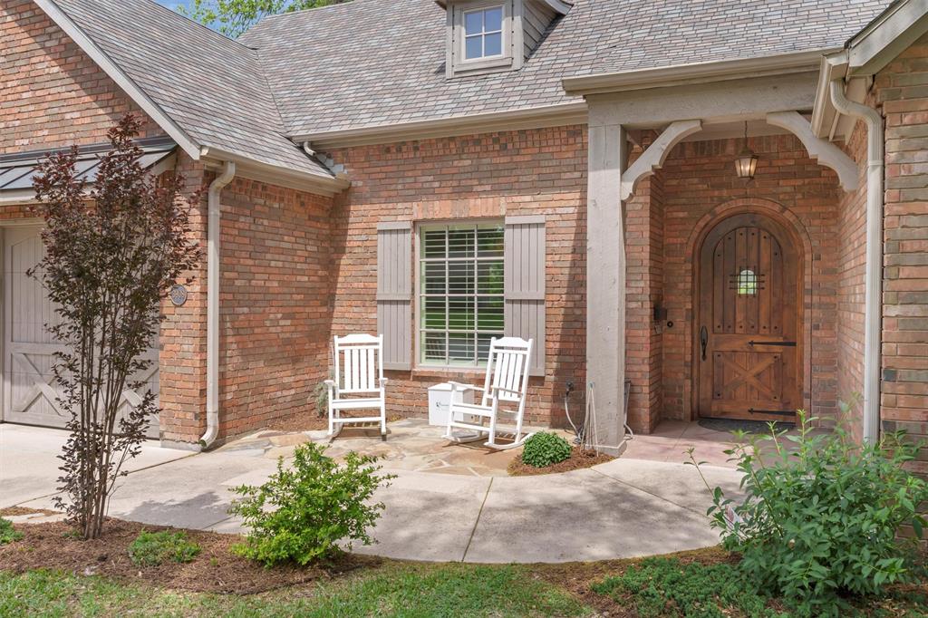 3908 Lynncrest Drive