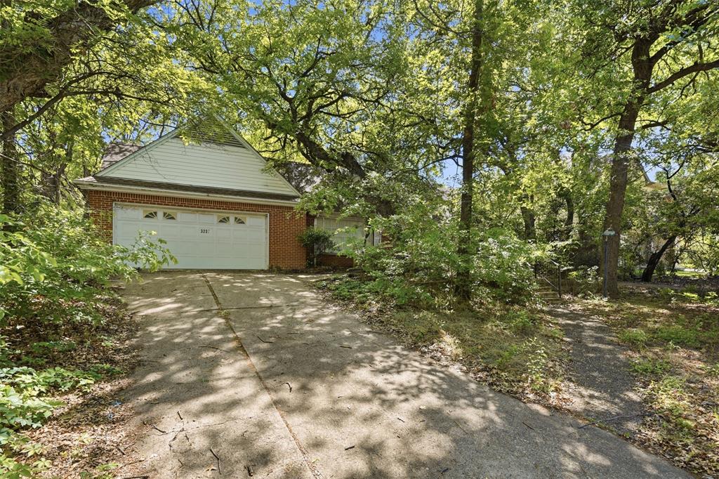 3237 Preston Hollow Road