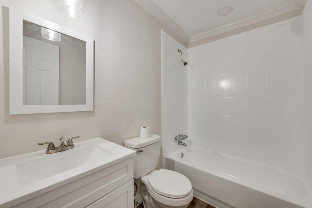 Kenwood Heights 01 - Residential