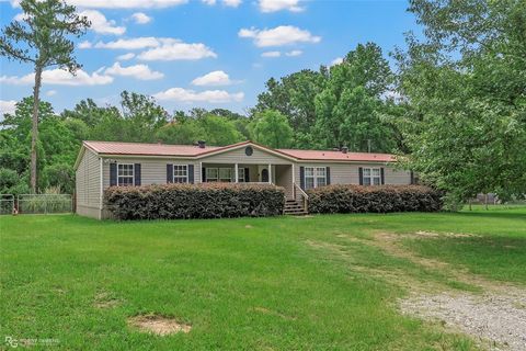 175 Roach Road Doyline LA 71023